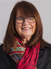 Profile image for Councillor Pauline Farrance