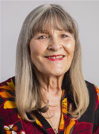 Profile image for Councillor Mave Saunders